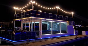 Dubai Canal Dinner + Soft Drinks 4* Luxury Boat For Up To Four Adults Dubai