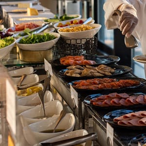 5* Premium Lunch Or Dinner Buffet: Child (Aed 75)