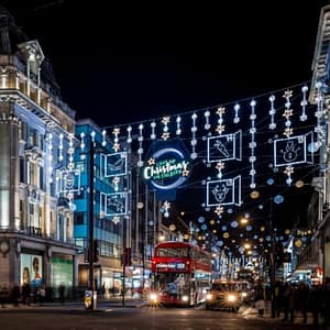 London Christmas Lights Bus Tour With Live Guide Sightseeing and Tours