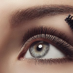 Get Stunning Lash Lift & Tint