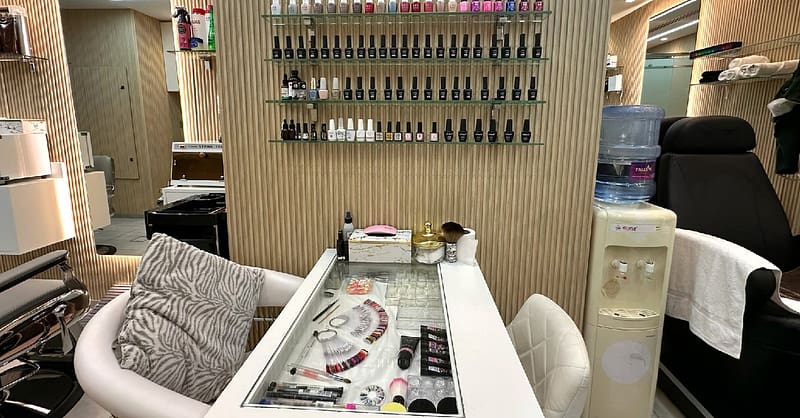 45-Minute Deep Cleaning Facial With Optional Classic Or Gel Mani Pedi Dubai - Image 2