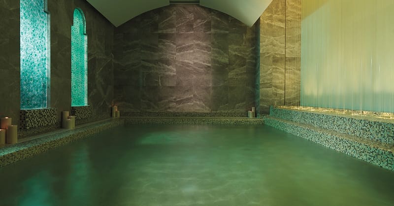 5* Pool Access Abu Dhabi - Image 4