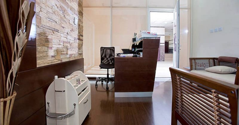 Basic Manicure And Pedicure Dubai - Image 4