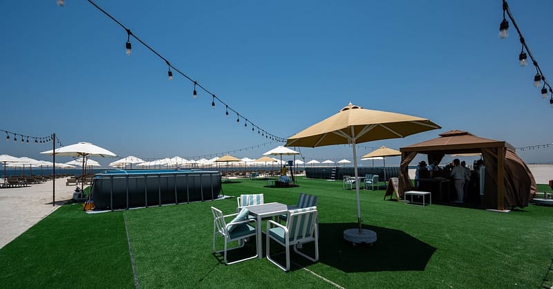 Beach Resort Pool And Beach Access W/ Optional Food & Beverages Credit Dubai - Image 4