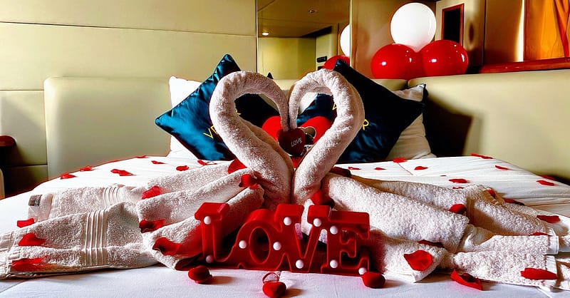 Birthday, Romantic, Bachelor/Bachelorette Party Decorations For Yachts Dubai - Image 9