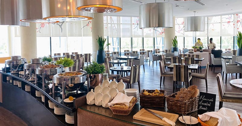 Buffet Breakfast & Juices For Child/Adult Or Lunch / Dinner For Adults Abu Dhabi - Image 3