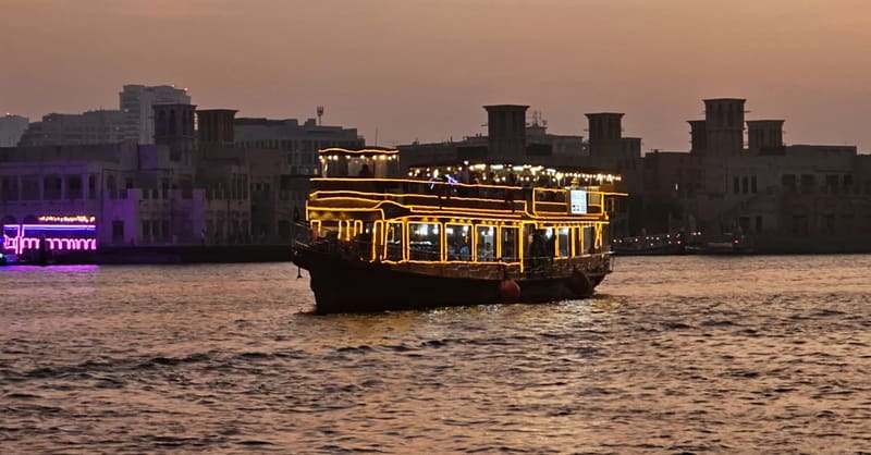 Canal Cruise Buffet Dinner Cruise For 1 Child Or 1, 2, Or 4 Adults Dubai - Image 7