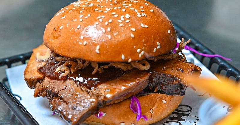 Choice Of Any 1, 2 Or 4 Burger With 2, 4 Or 8 House/Soft Beverages Dubai - Image 5