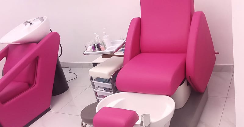 Choice Of Deep Cleansing, Brightening, Dr. Renaud, Or Casmara Facial Dubai - Image 4