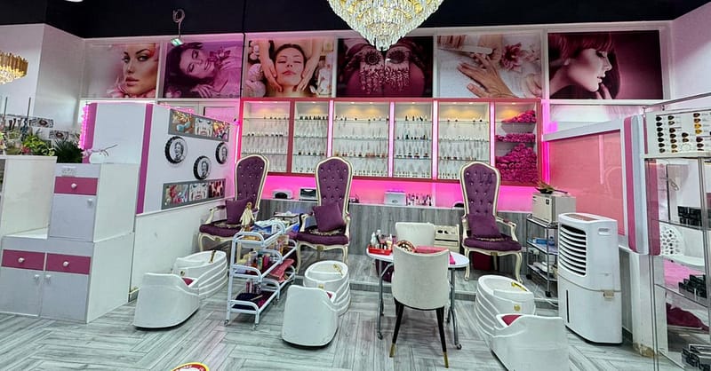 Classic And/Or Gel Manicure & Pedicure, Or Acrylic Nail Gel Extensions Dubai - Image 3