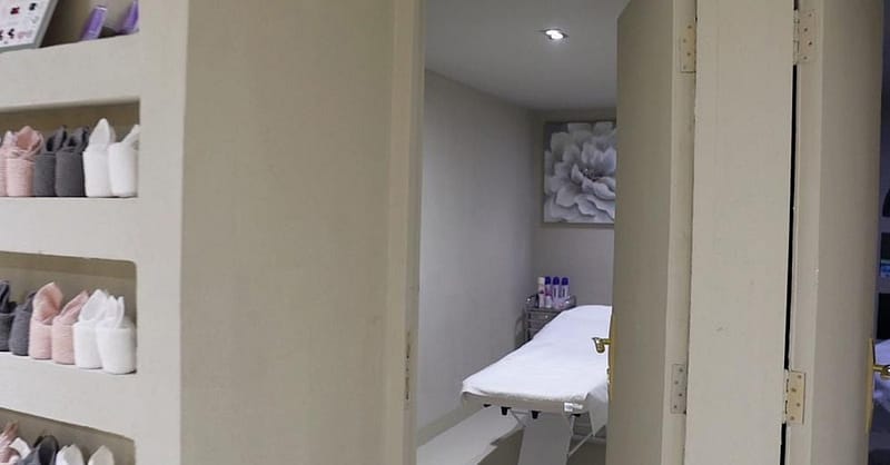 Classic, Gel Or Gel Polish Manicure And Pedicure Dubai - Image 4