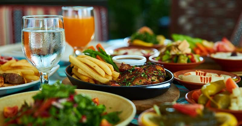 Enjoy A Dinner Buffet W/ Free-Flowing Soft Beverages & Juices Dubai - Image 2