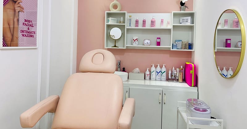 Facial Services At Divine Beauty Lounge Dubai - Image 2
