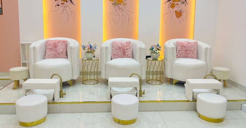 Facial Services At Divine Beauty Lounge Dubai - Image 3