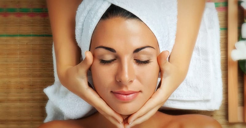 Feel Pampered With Luxurious Facials And Expert Nail Care Services Dubai - Image 2
