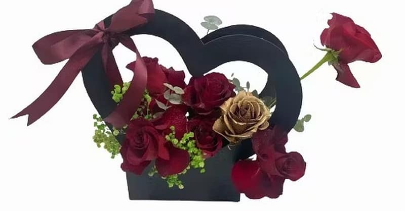 Flower Bouquet Options At Fikra W Hadiya Dubai - Image 5