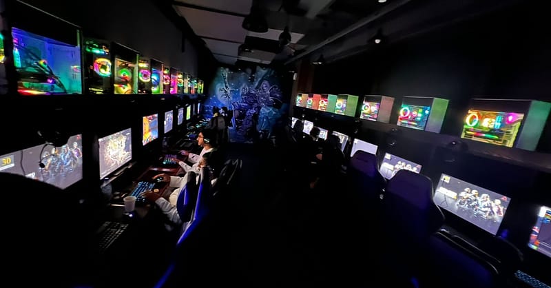 Gaming In General, Small Private, Or Big Private Room W/ Optional Food Dubai - Image 8