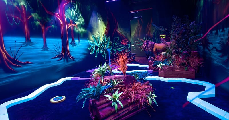 Glow Golf Experience At Mystic Golf By Tr88house @Bluewaters Island Dubai - Image 3