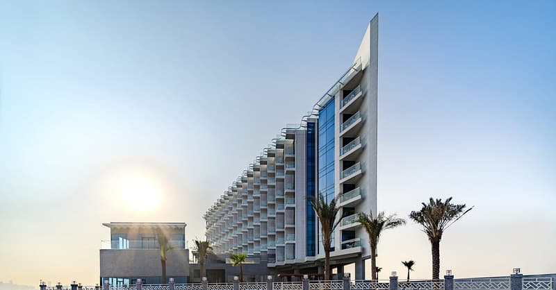 International Breakfast Buffet W/ Pool & Beach Access Dubai - Image 8