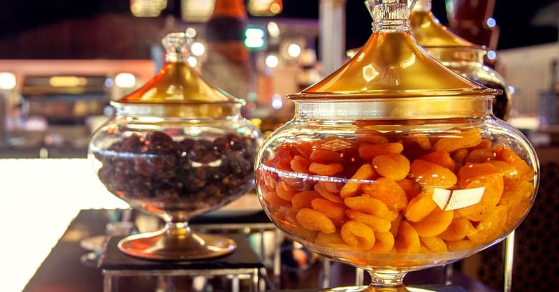 Lunch / Dinner Buffet With Soft Beverages Up To Four Adults Or A Child Abu Dhabi - Image 3