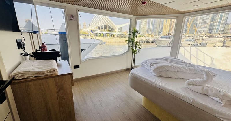2- Or 3-Hour Luxurious Private Yacht Up To 35 Passengers Dubai - Image 11