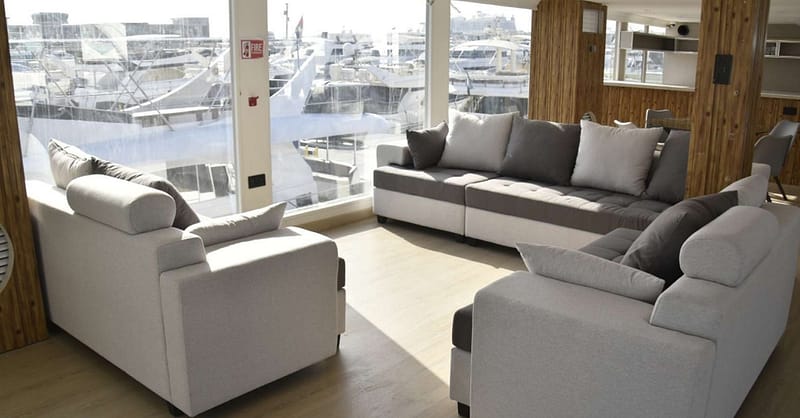2- Or 3-Hour Luxurious Private Yacht Up To 35 Passengers Dubai - Image 6