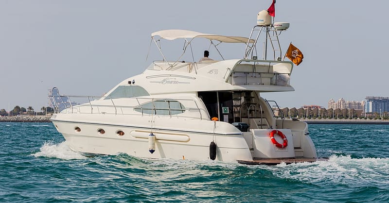 Luxury Yacht Or Fishing Tarrad Rental At Luxury Yachts Dubai - Image 14