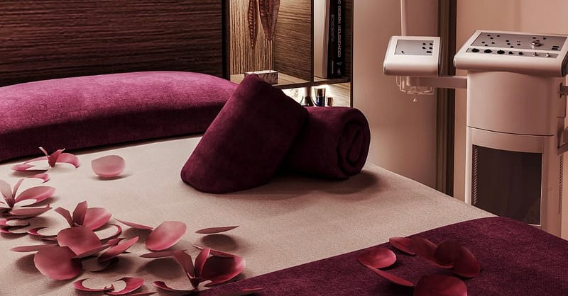 Men Or Women Spa Treatment With Manicure And Pedicure, And Blow-Dry Dubai - Image 8