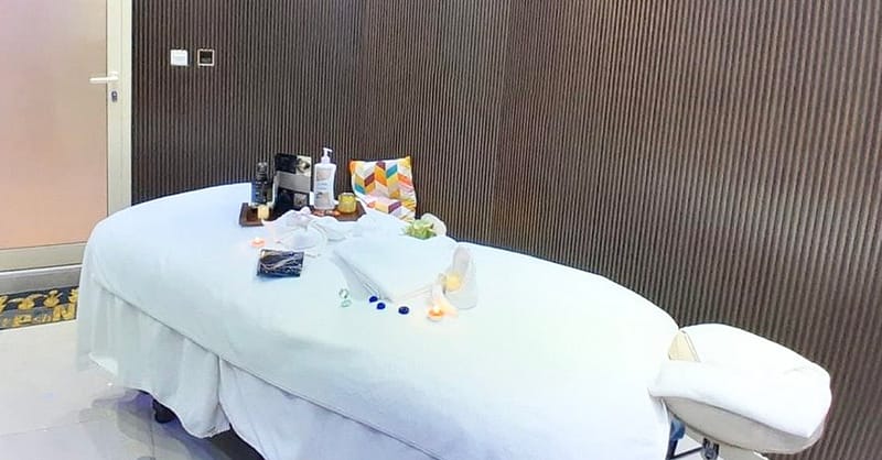 Mens Manicure And Pedicure At Kingsman Salon And Spa Abu Dhabi - Image 3
