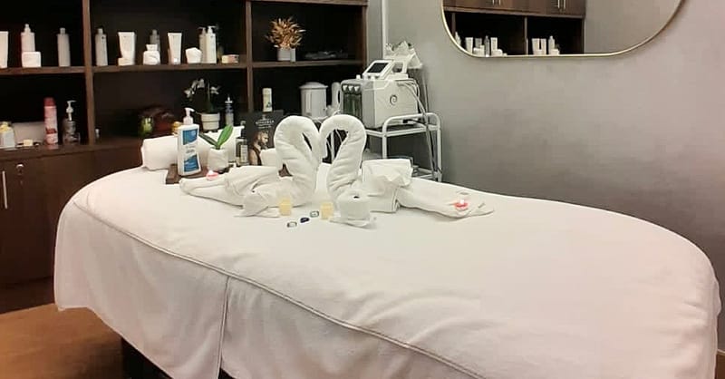 Mens Manicure And Pedicure At Kingsman Salon And Spa Abu Dhabi