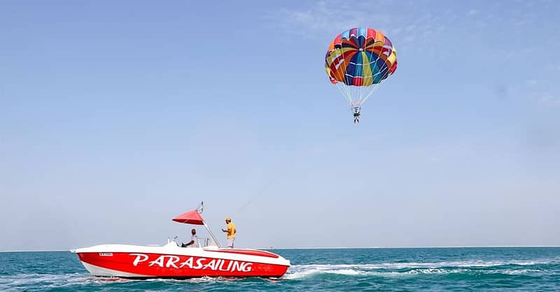 One 30-Minutes Parasailing For One Or Two Pax At Luxury Yachts Dubai - Image 3