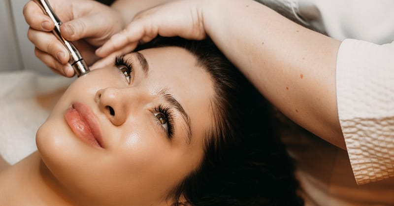 One Or Three Sessions Of Treatment Packages For Hair And Face Dubai