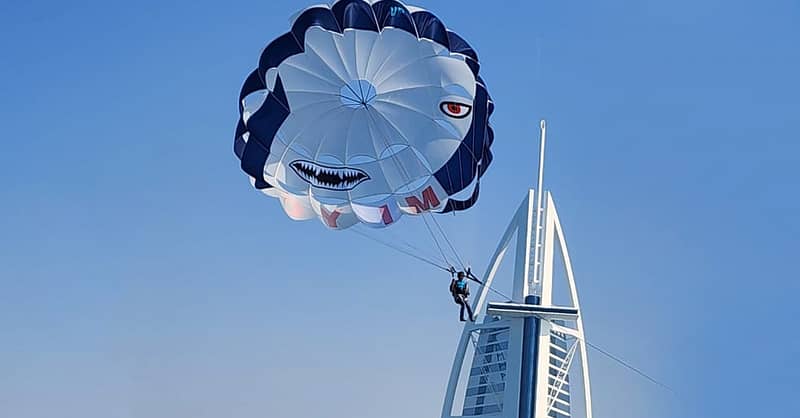 Parasailing In The Middle Of The Sea At 500ft For One Or Two Dubai - Image 4