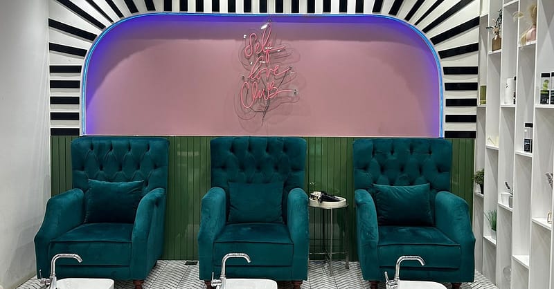 Refresh Your Look With Hair Treatment Packages At Zah Beauty Lounge Dubai - Image 2