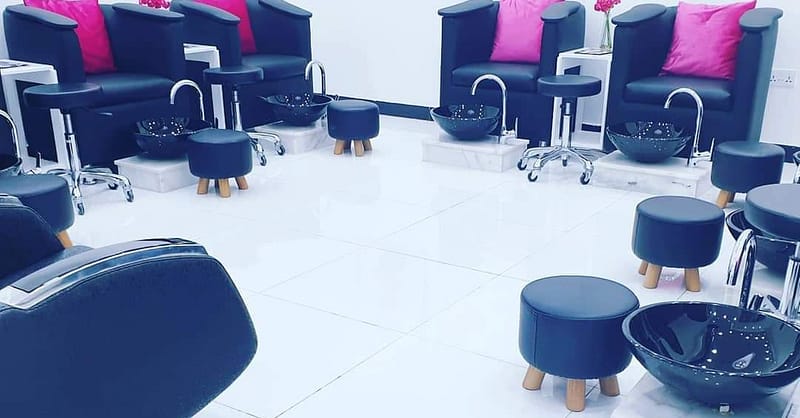 Revive Your Look With Vibrant Roots! Say Goodbye To Dull Hair Dubai - Image 4
