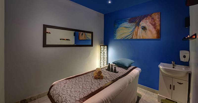 Spa Treatment With Spa Facilities At Vintage Spa And Wellness Club Dubai - Image 4