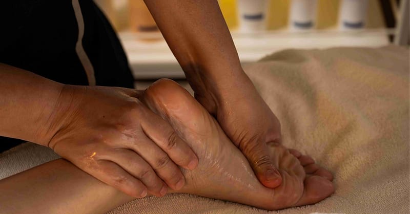 Unwind And Indulge: Coffee Scrub, Aromatherapy Spa Treatments Awaits! Dubai - Image 5
