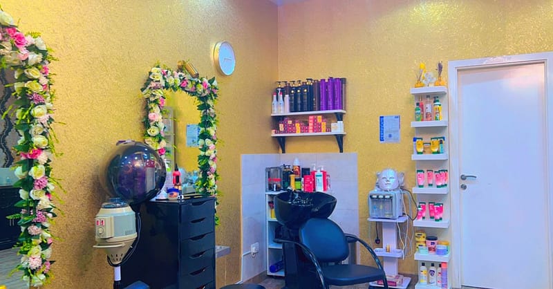 One-Hour Cleansing Facial At Vinis Beauty Art Ladies Centre Llc Dubai - Image 3