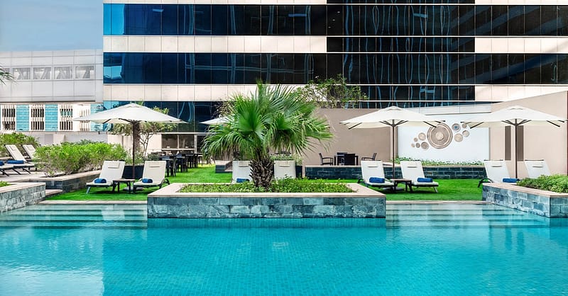 5*Breakfast Buffet With Pool Access For One Child Or Up To Four Adults Dubai